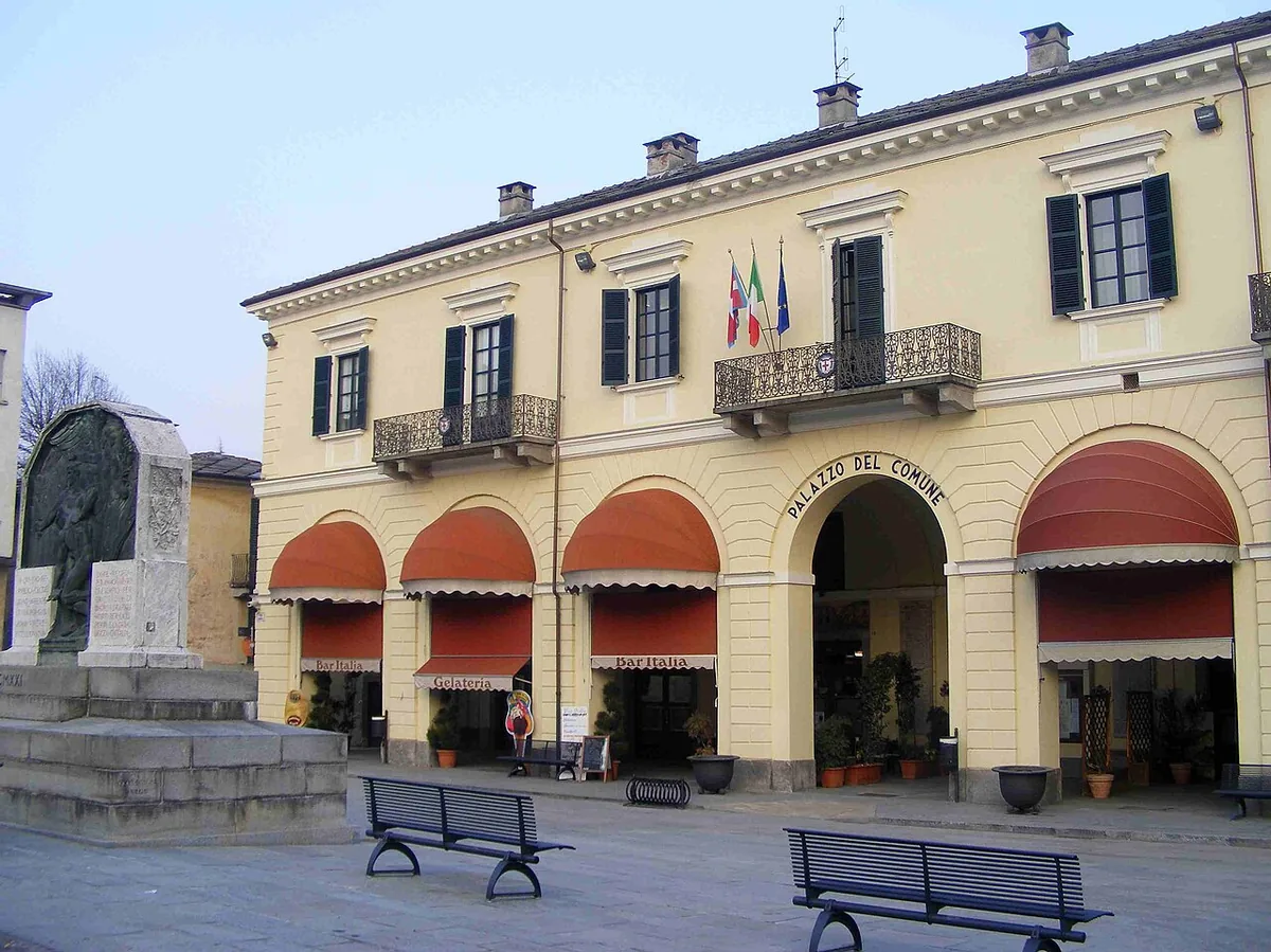 Veduta di Barge.