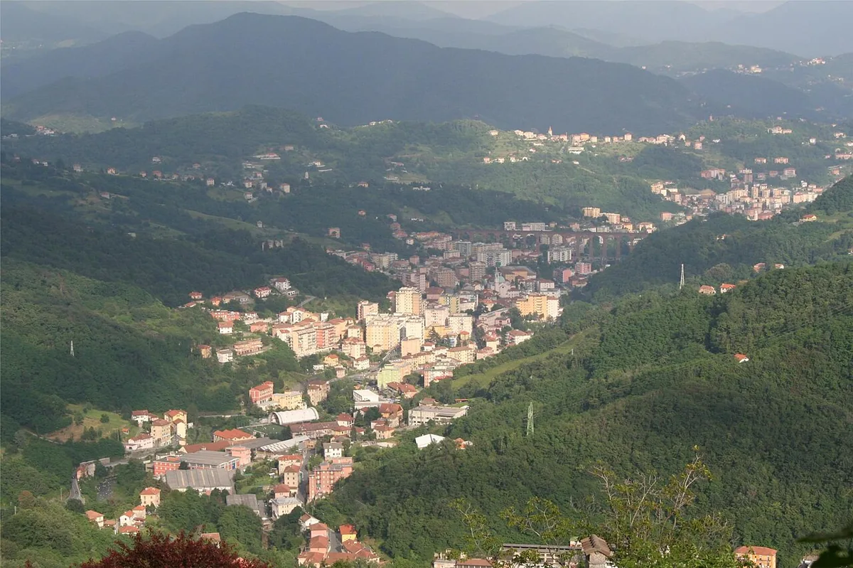 Veduta di Campomorone.