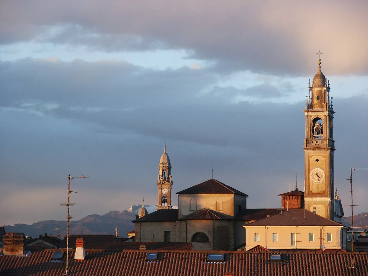 Veduta di Lomazzo.