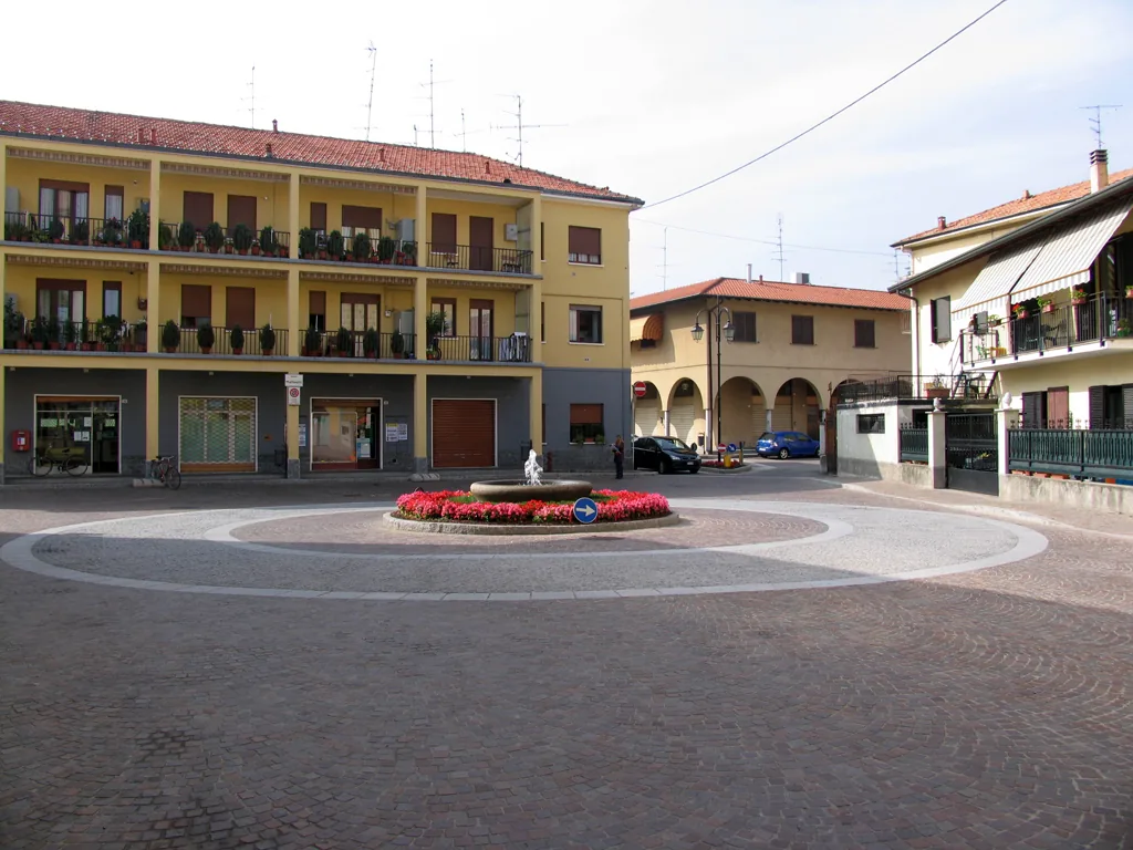 Veduta di Lonate Ceppino.