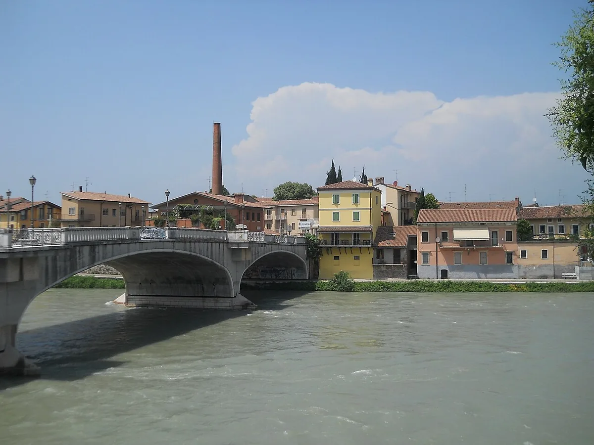 Veduta di Pescantina.