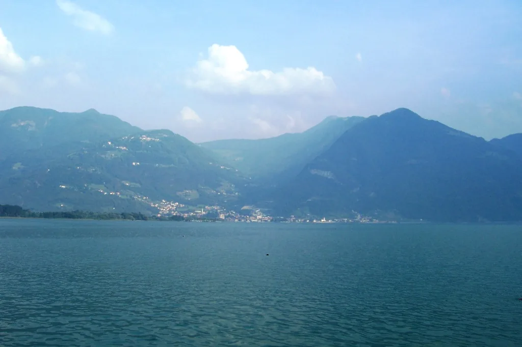Veduta di Pisogne.