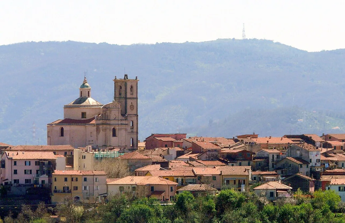 Veduta di Santo Stefano di Magra.