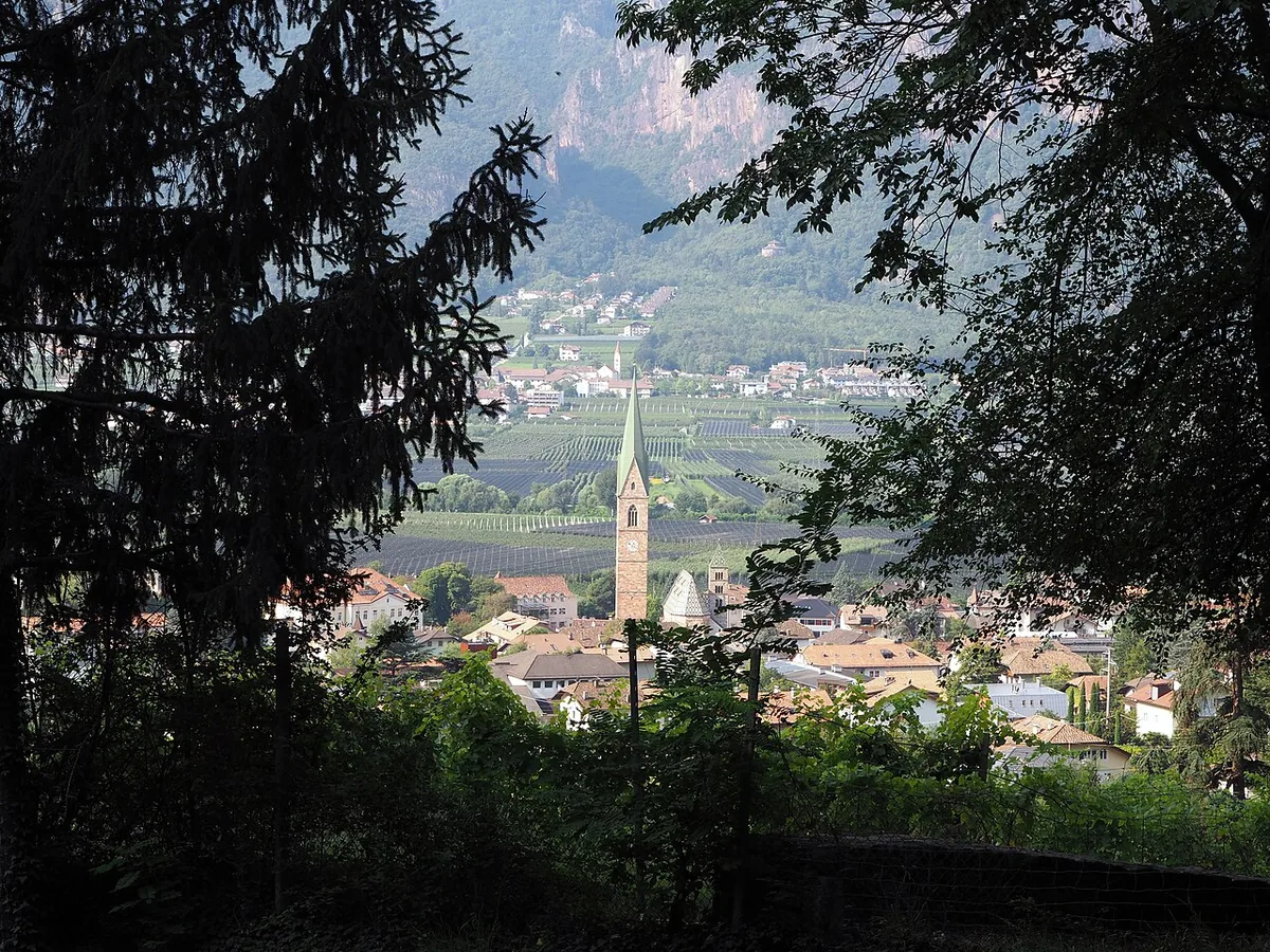 Veduta di Terlano.