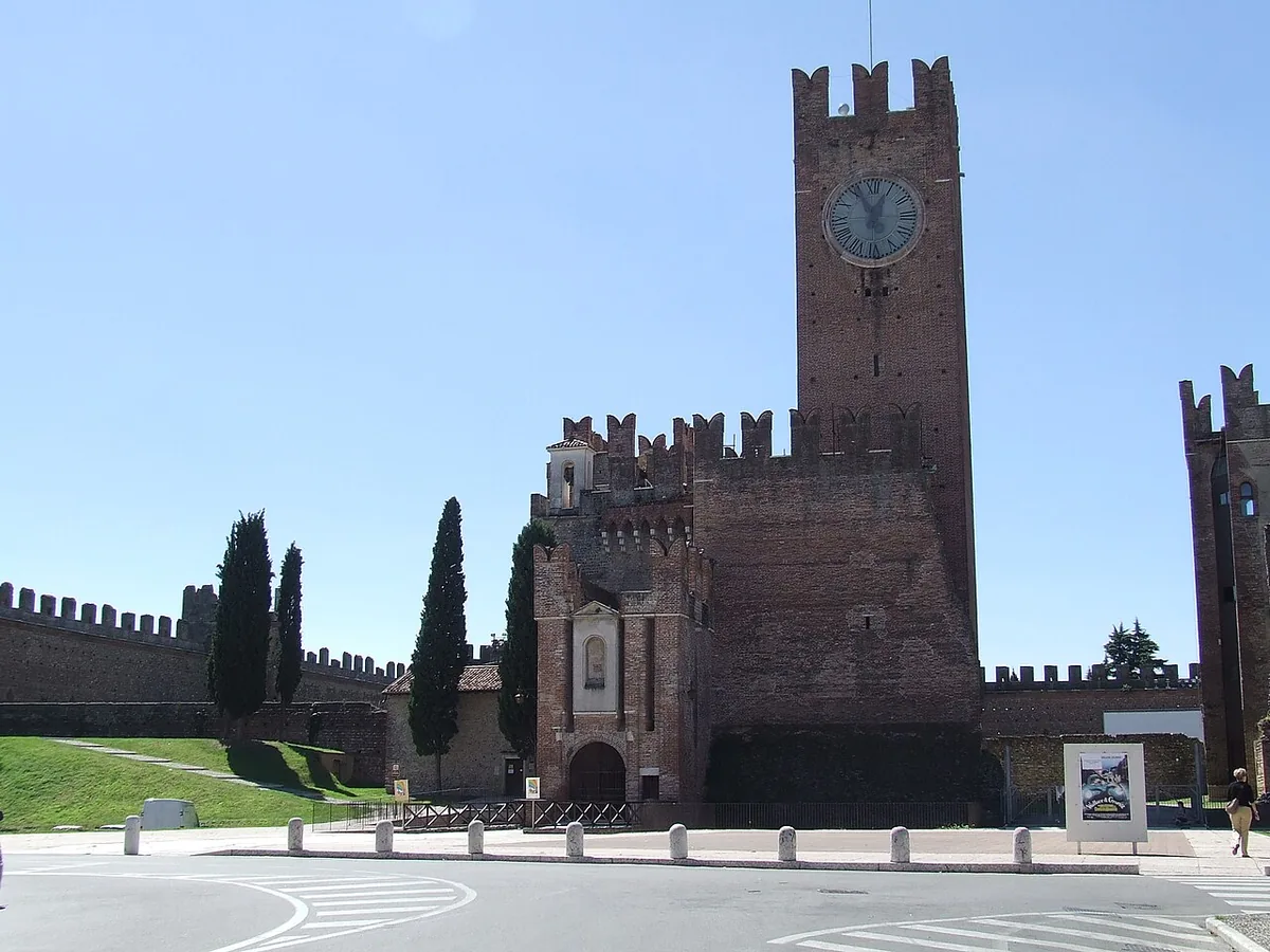 Veduta di Villafranca di Verona.