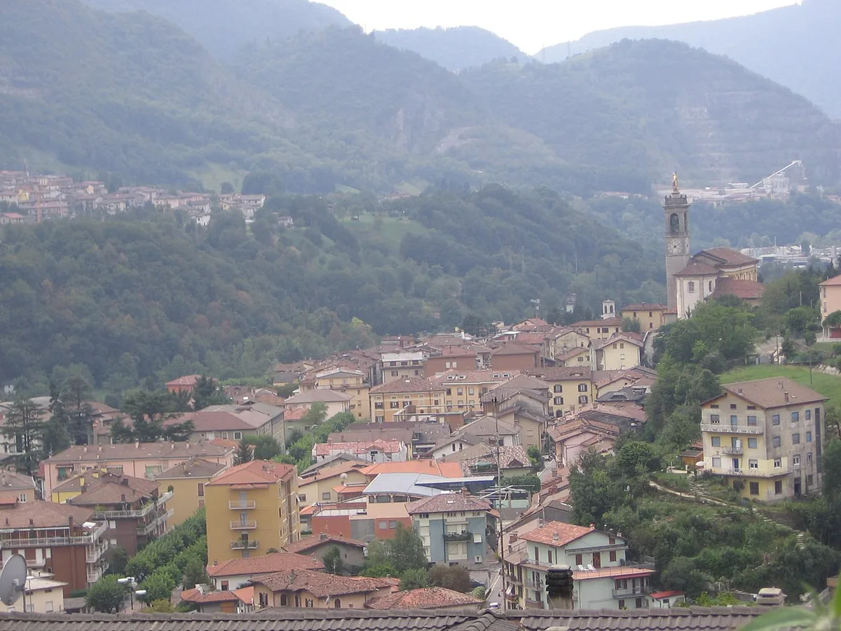 Veduta di Zogno.